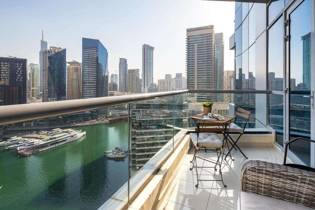 Frank Porter - Bay Central - West Tower Dubai